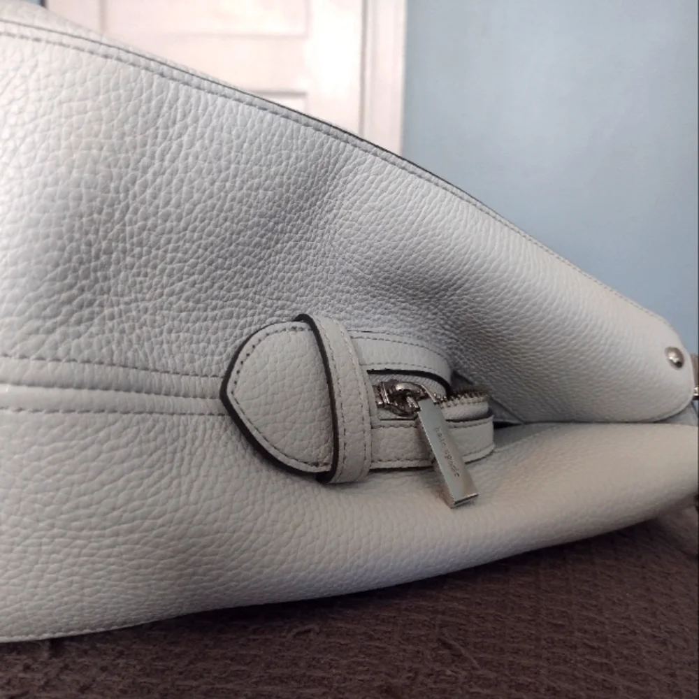 Kate Spade New York Leila Medium Triple Compartment Shoulder Bag - Picture 10 of 16